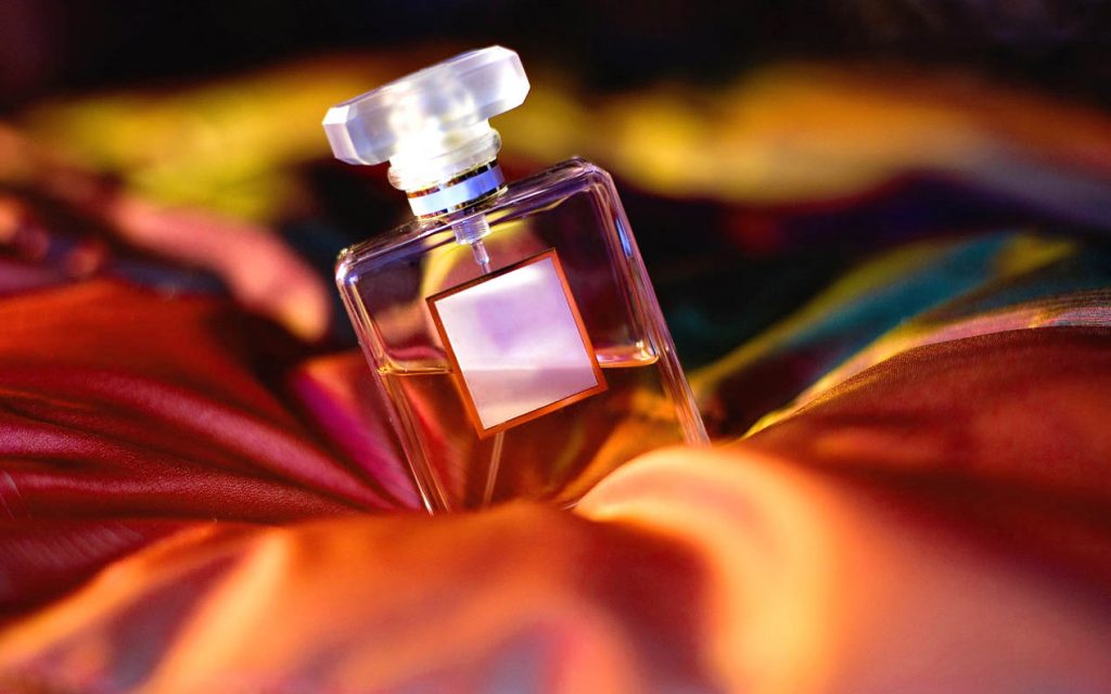 Avon Parfüm Ürünleri - Parfüm Kullanımında Beklentiler-Avon Ücretsiz Üyelik